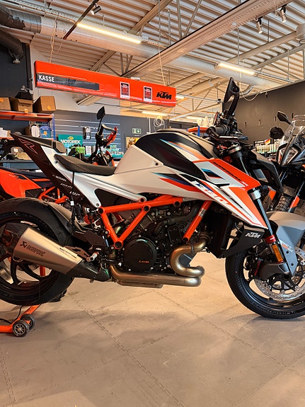 KTM 1390 Super Duke RR | 3,99% rentekampanje | Utvidet garanti 22 of 27