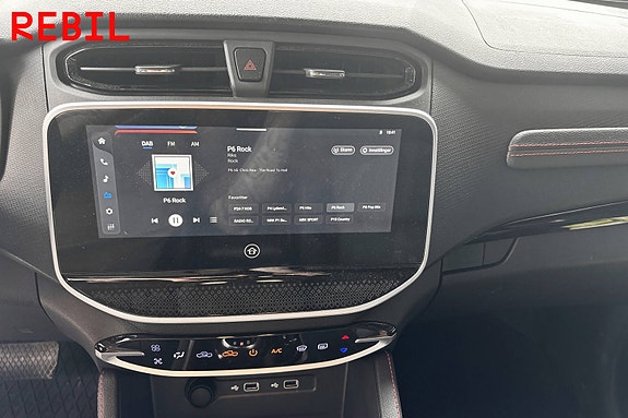 Maxus T90 EV 19 of 21