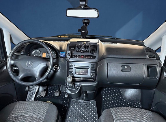 Mercedes-Benz Vito 113 14 of 30