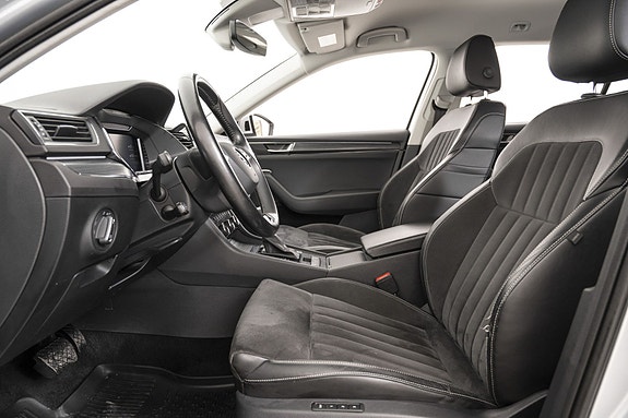 Skoda Superb 15 of 28