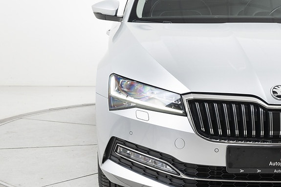 Skoda Superb 4 of 5
