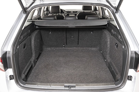 Skoda Superb 21 of 28