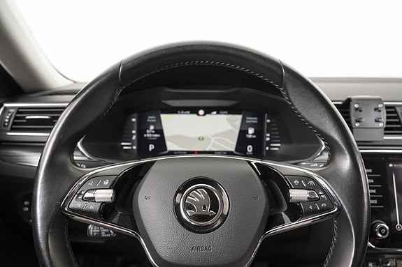 Skoda Superb 8 of 28