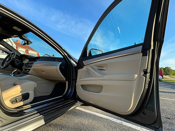 BMW 520d 13 of 27
