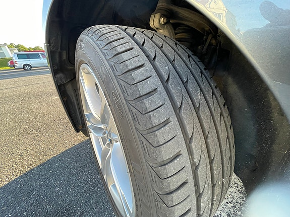 BMW 520d 25 of 27