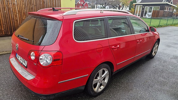 Volkswagen Passat 11 of 16