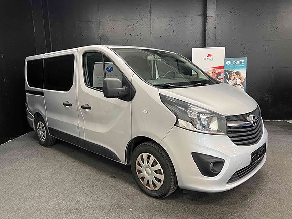 Opel Vivaro 3 of 5