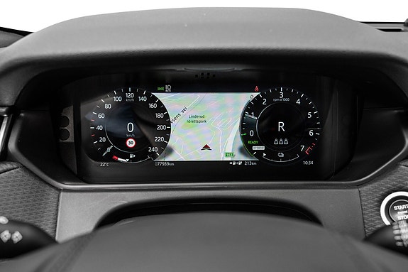Land Rover Range Rover Velar 26 of 30