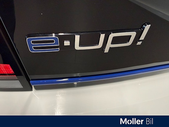 Volkswagen UP! 5 of 5