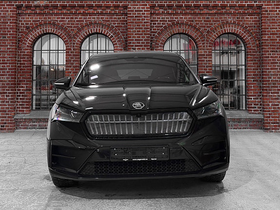 Skoda Enyaq Coupe RS 3 of 5