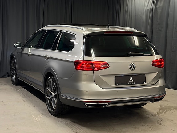 Volkswagen Passat 20 of 30