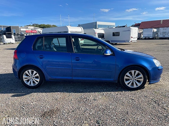 Volkswagen golf 5 of 5