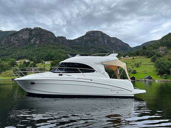 Velholdt Beneteau Antares 30 Fly (2011) m/Volvo D6-370 3 of 5