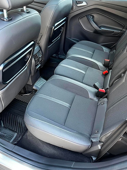 Ford C-Max 26 of 30
