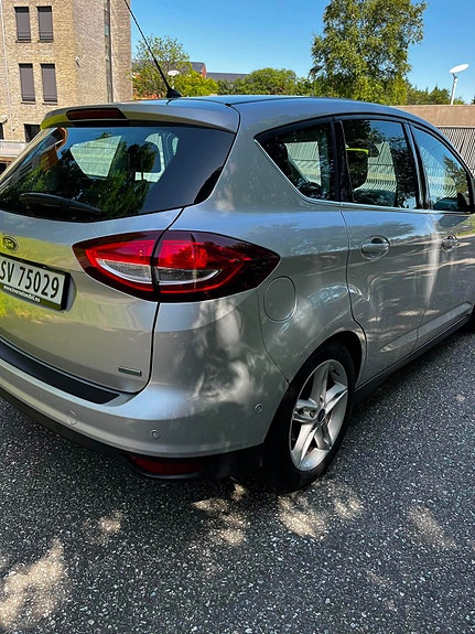 Ford C-Max 5 of 30
