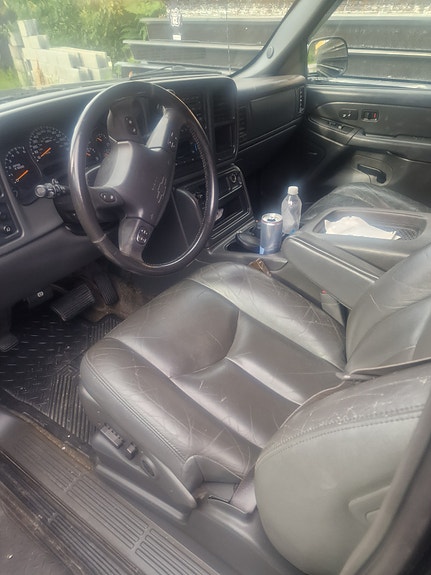 Chevrolet Avalanche 3 of 5