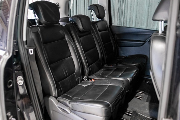Volkswagen Sharan 22 of 30