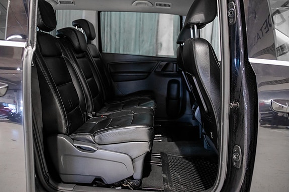 Volkswagen Sharan 21 of 30
