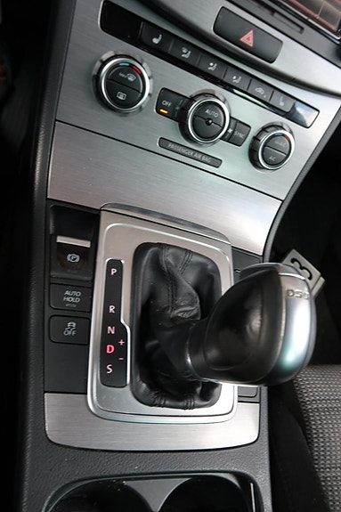 Volkswagen Passat 25 of 30