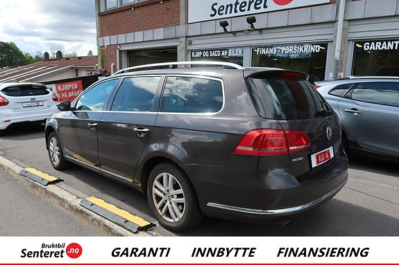 Volkswagen Passat 11 of 30