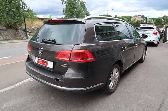 Volkswagen Passat 15 of 30