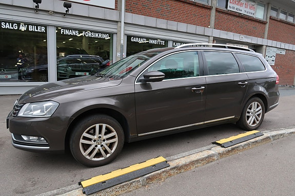 Volkswagen Passat 3 of 5