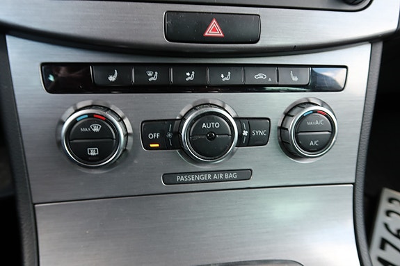 Volkswagen Passat 26 of 30