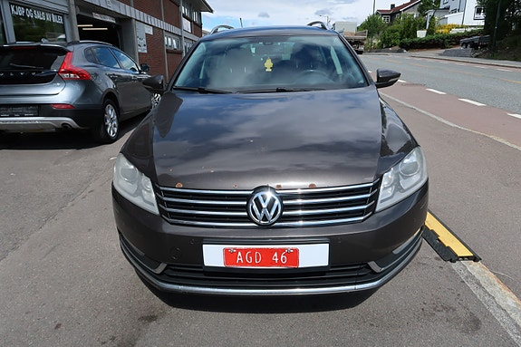 Volkswagen Passat 19 of 30