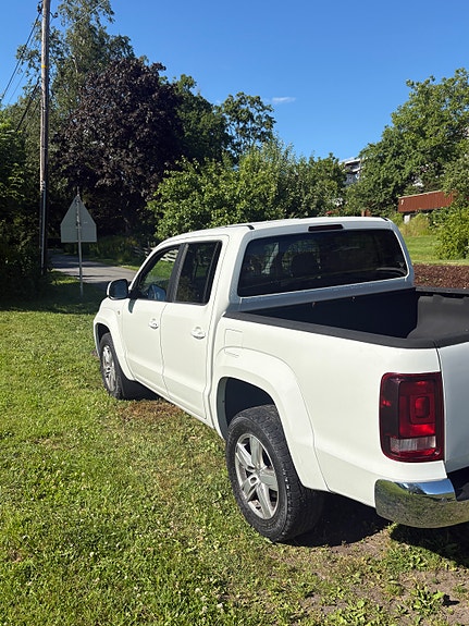 Volkswagen Amarok 2 of 5