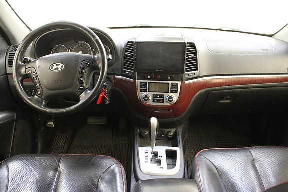 Hyundai Santa Fe 22 of 30