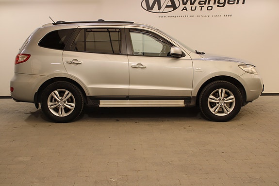 Hyundai Santa Fe 8 of 30