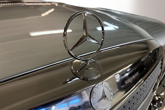 Mercedes-Benz 450 SEL 2 of 5