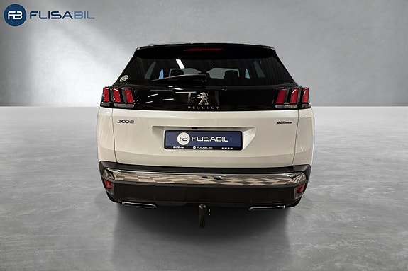 Peugeot 3008 4 of 5