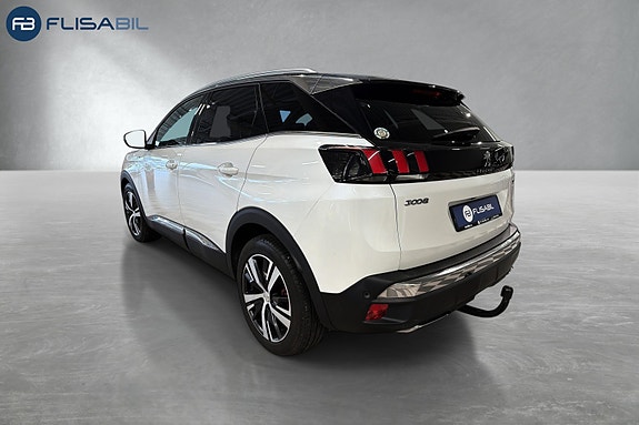 Peugeot 3008 3 of 5