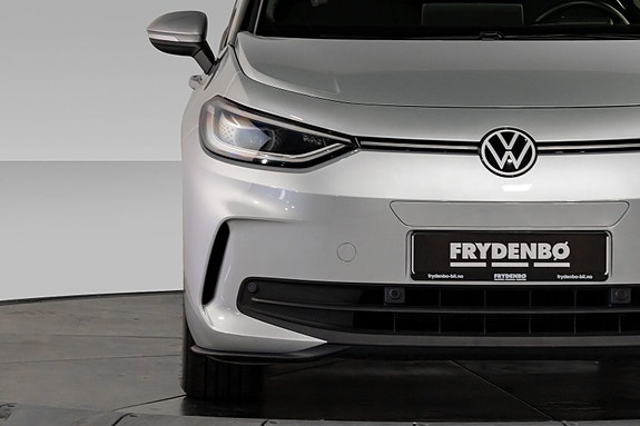 Volkswagen ID.3 3 of 5