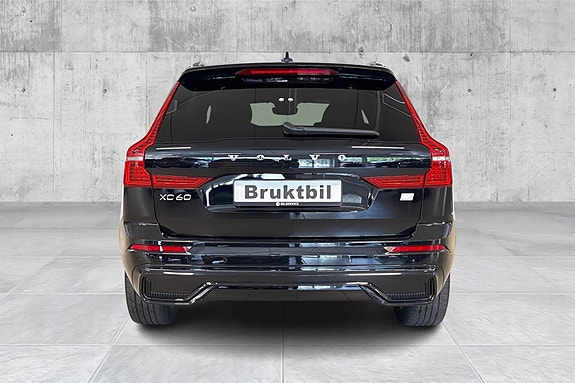 Volvo XC60 4 of 5