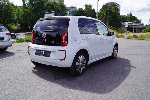 Volkswagen UP! 5 of 5