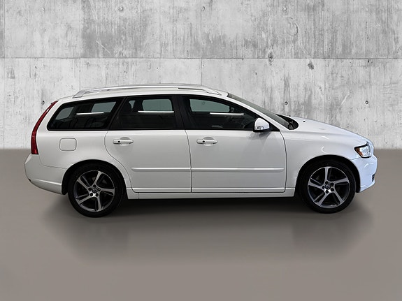 Volvo V50 7 of 20