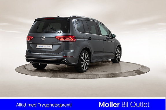 Volkswagen Touran 5 of 5