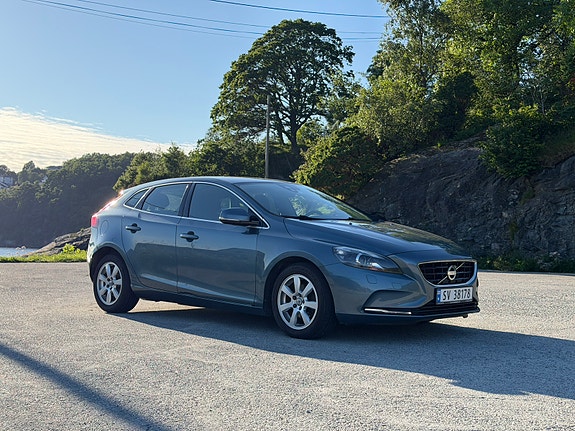 Volvo V40 5 of 5
