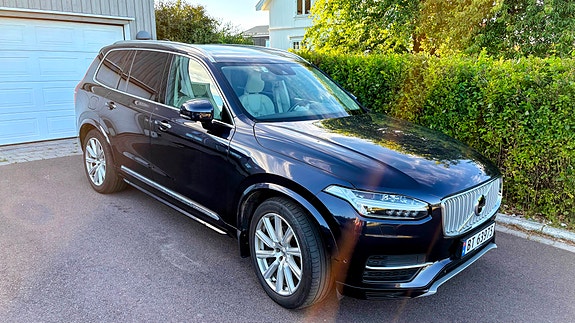 Volvo XC90 18 of 19