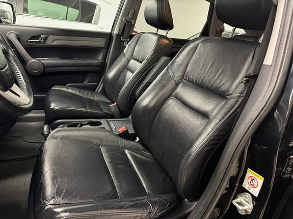 Honda CR-V 15 of 30