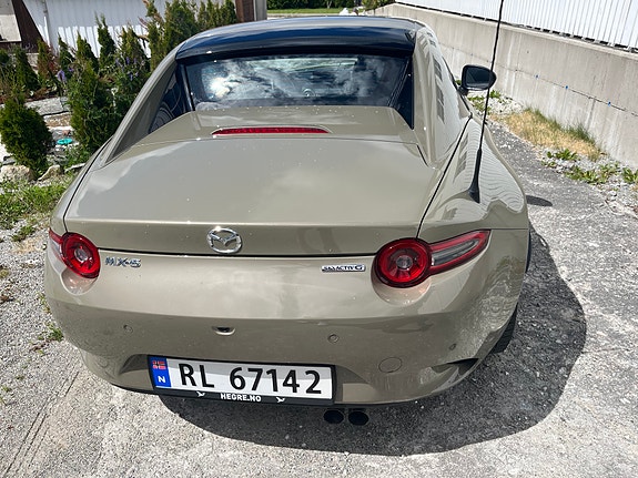 Mazda MX-5 4 of 5