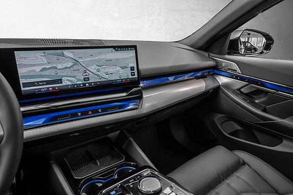 BMW i5 16 of 30
