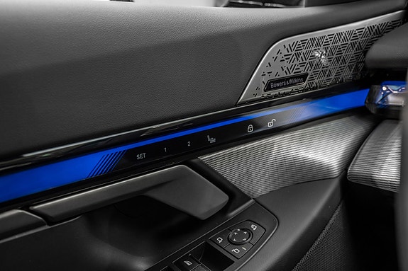 BMW i5 15 of 30