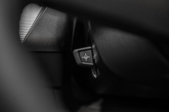 BMW i5 24 of 30