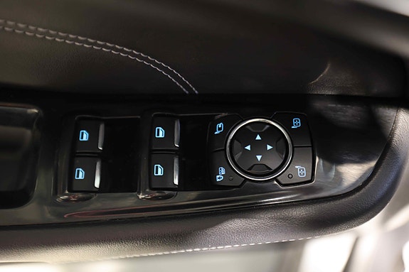 Ford S-MAX 8 of 30