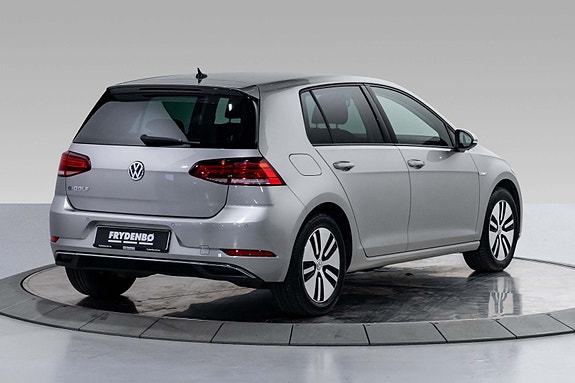 Volkswagen e-Golf VII 5 of 5