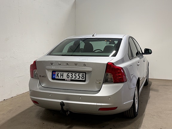 Volvo S40 11 of 26