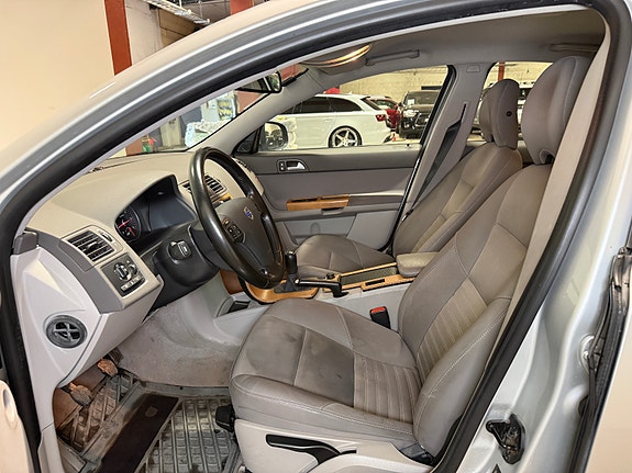 Volvo S40 16 of 26